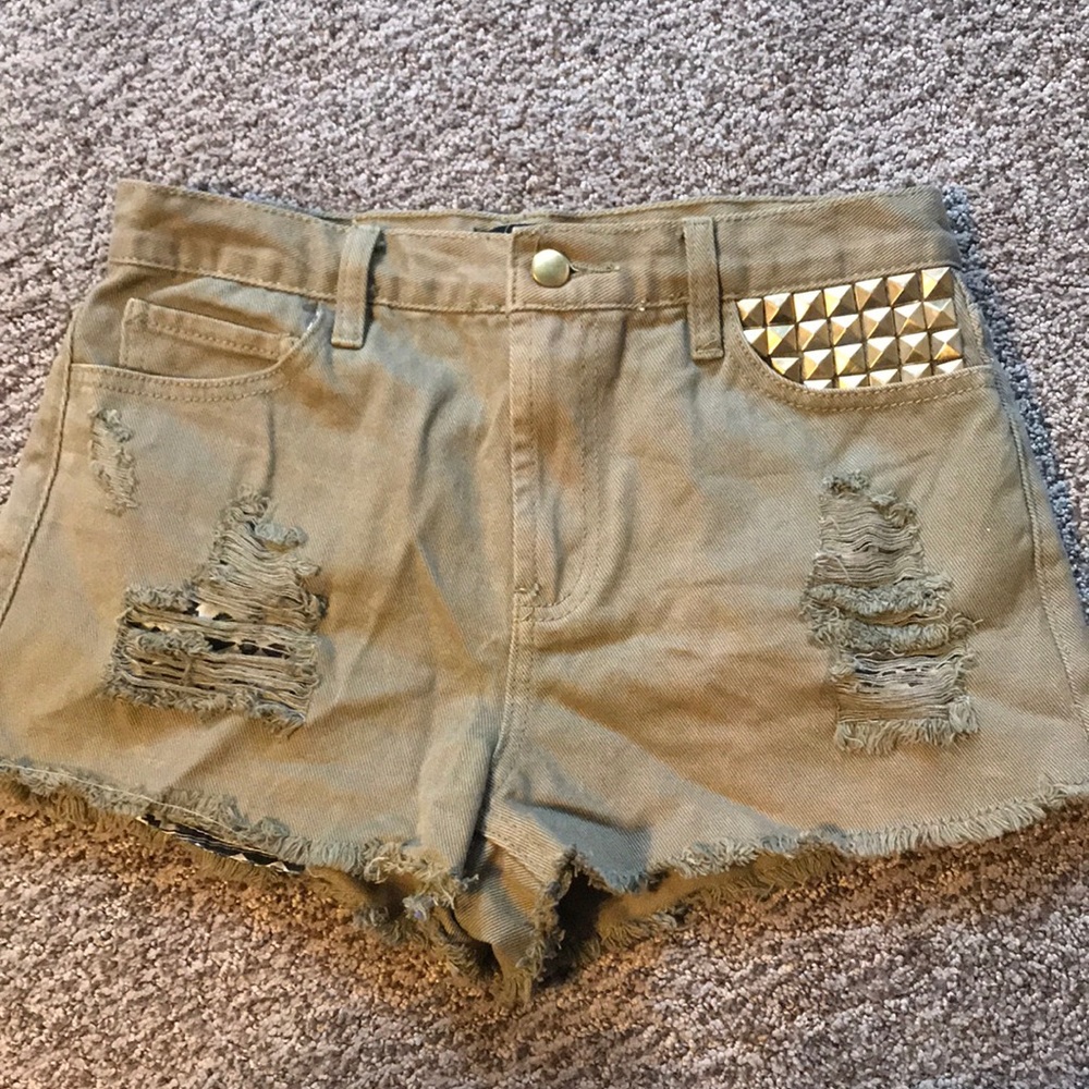 Studded high waisted shorts